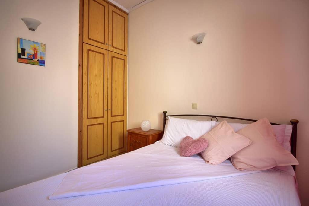 Nafsikas Apartment - Ipsos Beach Kültér fotó