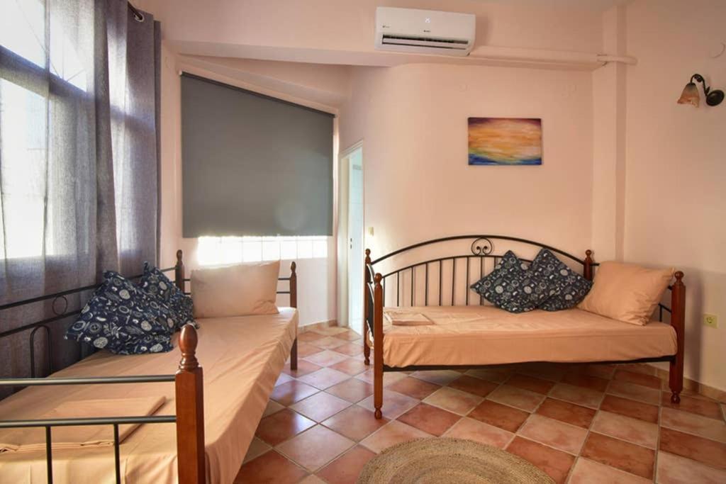 Nafsikas Apartment - Ipsos Beach Kültér fotó