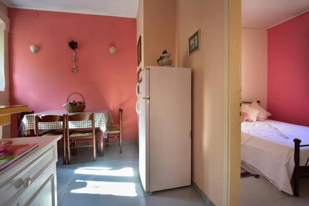 Nafsikas Apartment - Ipsos Beach Kültér fotó